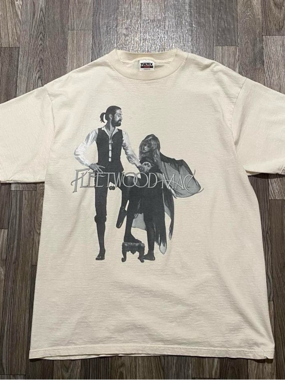 Vintage 90s Fleetwood Mac 1997 Reunion Tour Shirt